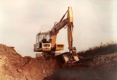 First Excavator owned by Luke Furse – JCB 6C at work on local farm in Ashwater operated by Luke Furse, summer 1980